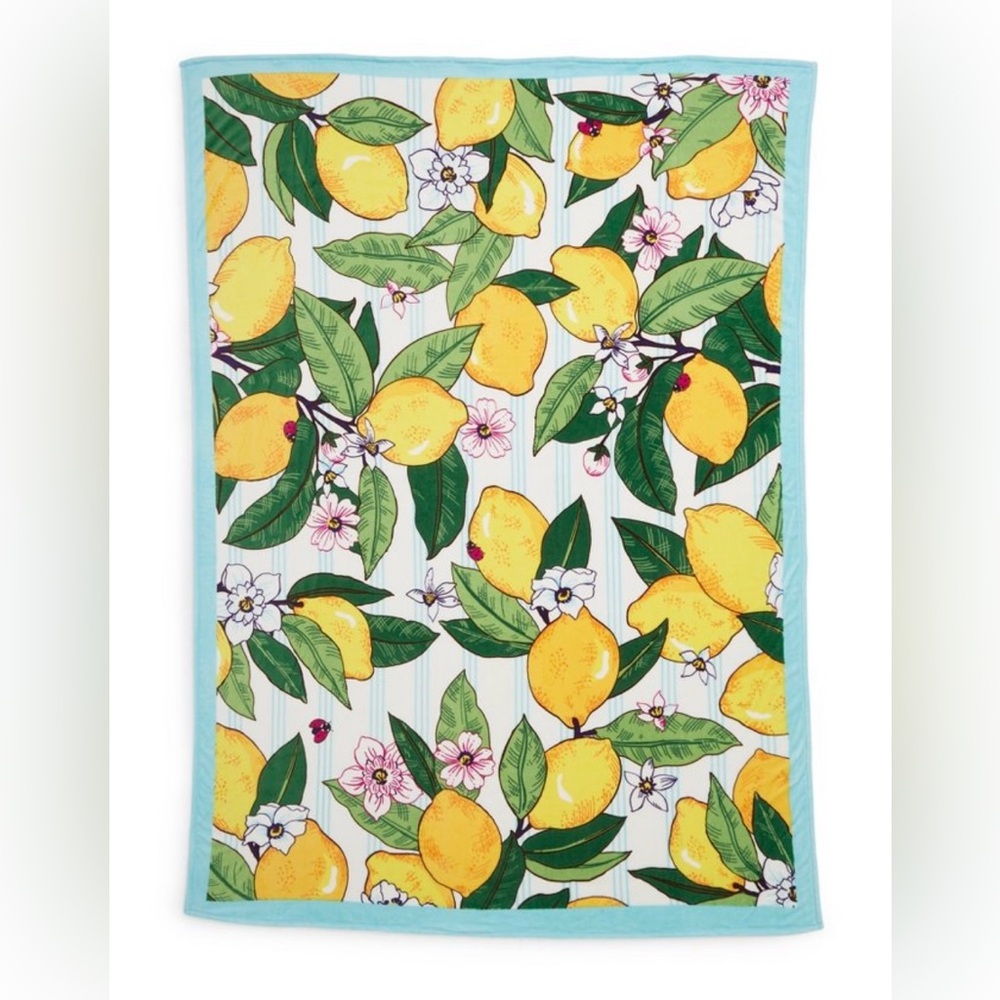 NWT Vera Bradley Oversized “Lemon Grove” Blanket - Picture 4 of 4